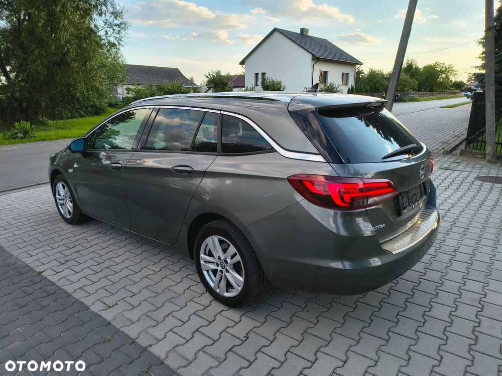 Opel Astra 1.6 D (CDTI) Automatik Edition - 1