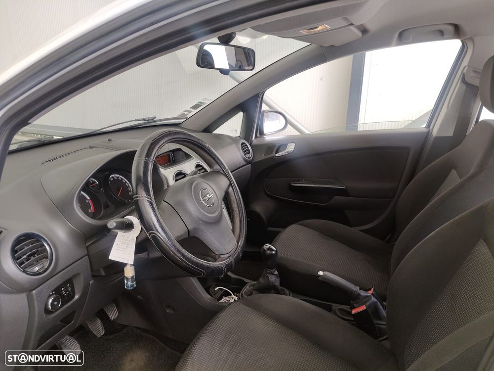 Opel Corsa 1.3 CDTi Enjoy - 9
