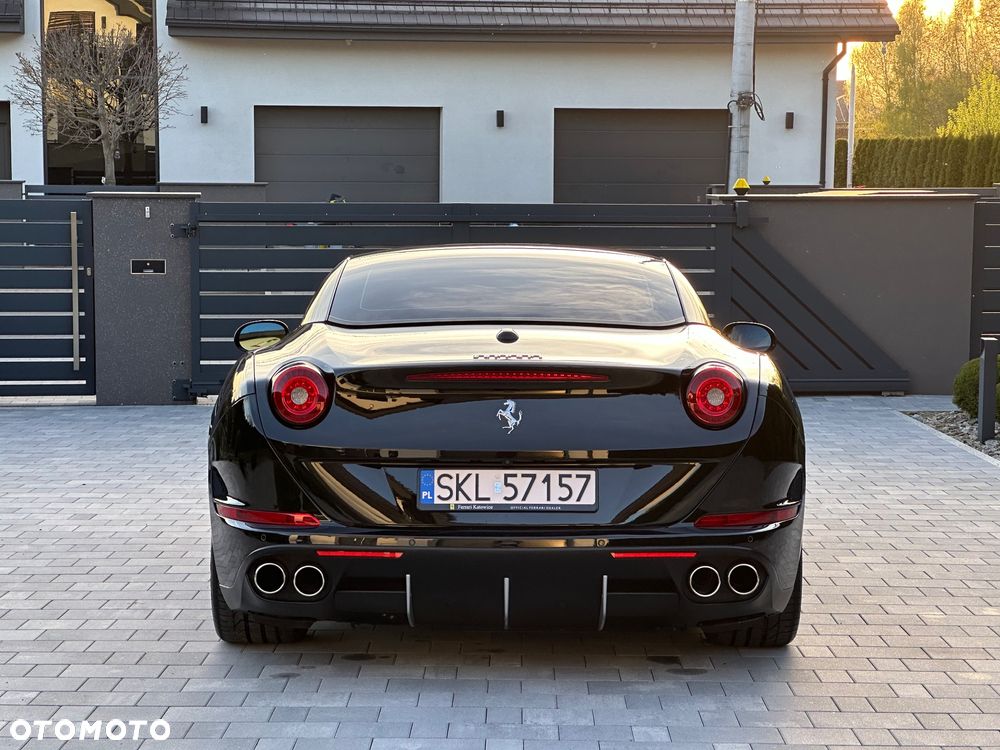 Ferrari California T - 11