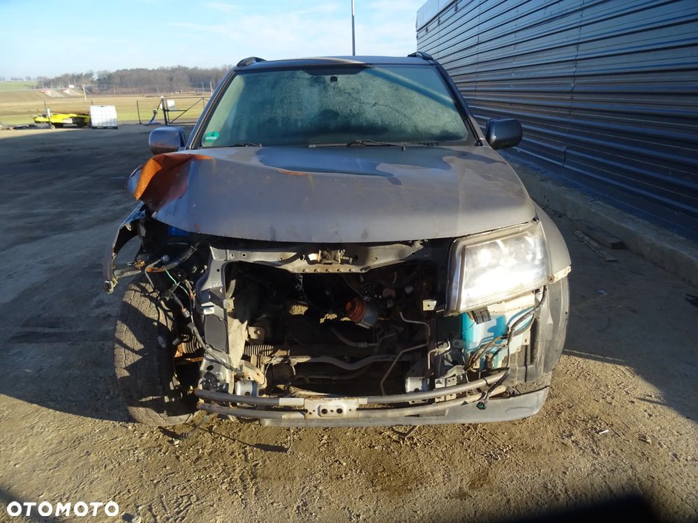 Suzuki Grand Vitara II (ZDL) drzwi zderzak klapa błotnik lampa części - 3