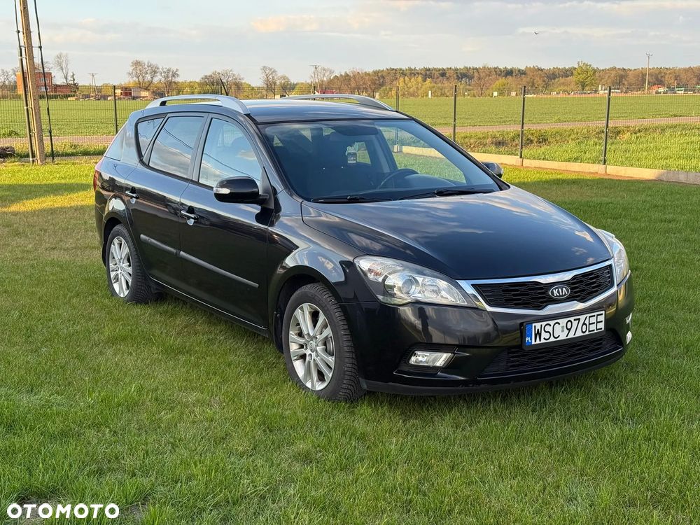 Kia Ceed - 1