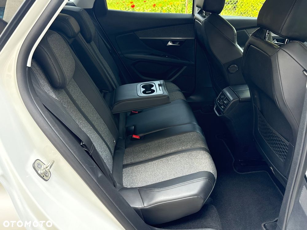 Peugeot 3008 BlueHDi 120 Stop & Start Allure - 27