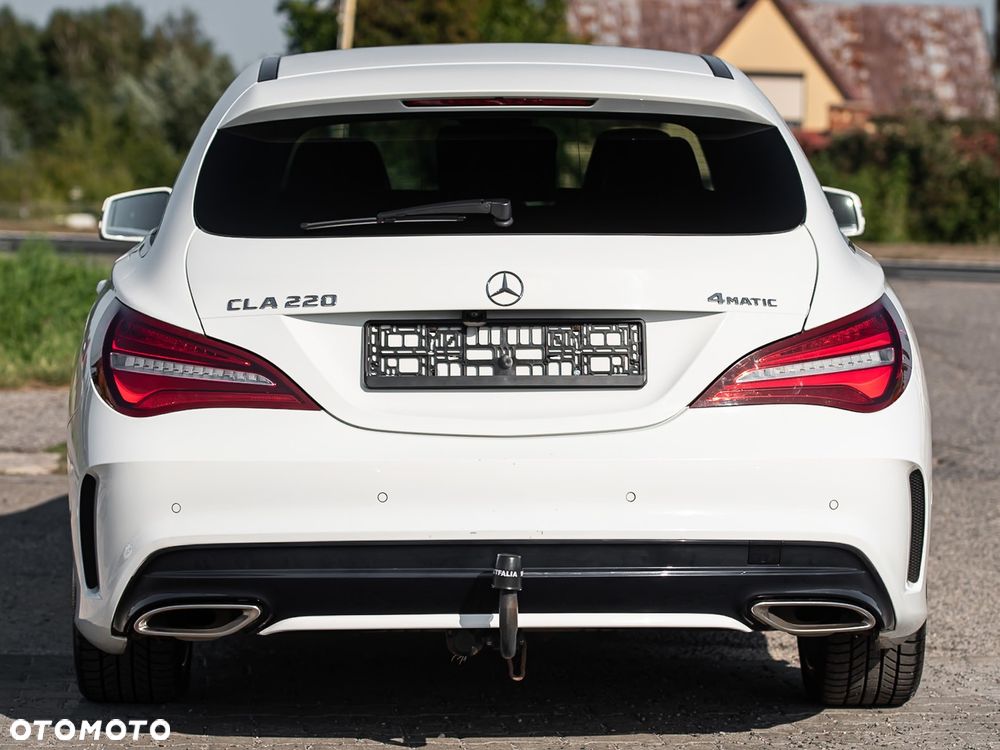 Mercedes-Benz CLA 220 4Matic 7G-DCT AMG Line - 11