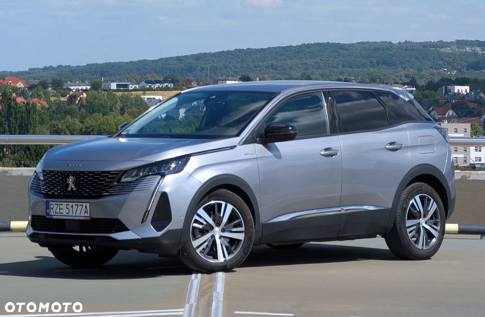 Peugeot 3008 1.6 PureTech HYbrid Allure S&S EAT8 - 1