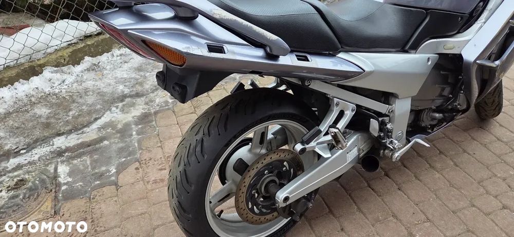 Yamaha FJR - 17
