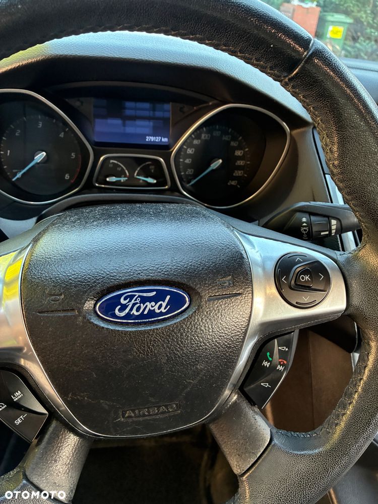 Ford Focus 2012 photo 3