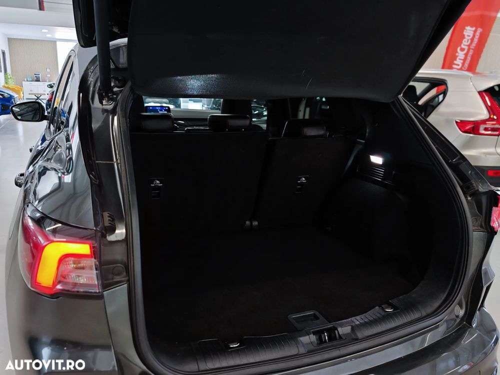 Ford Kuga 1.5 TDCi 2x4 Aut. ST-Line - 36