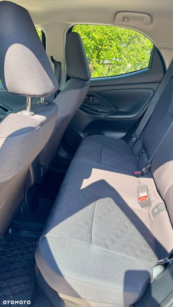 Toyota Yaris - 17