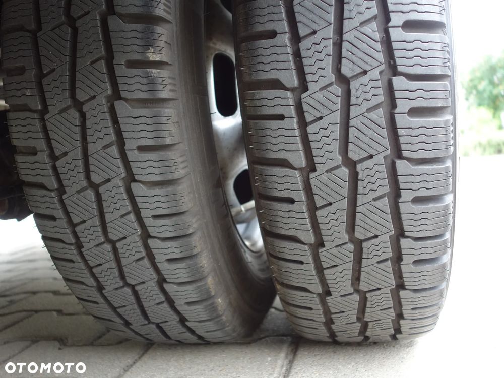 Iveco DAILY 35C15 - 17