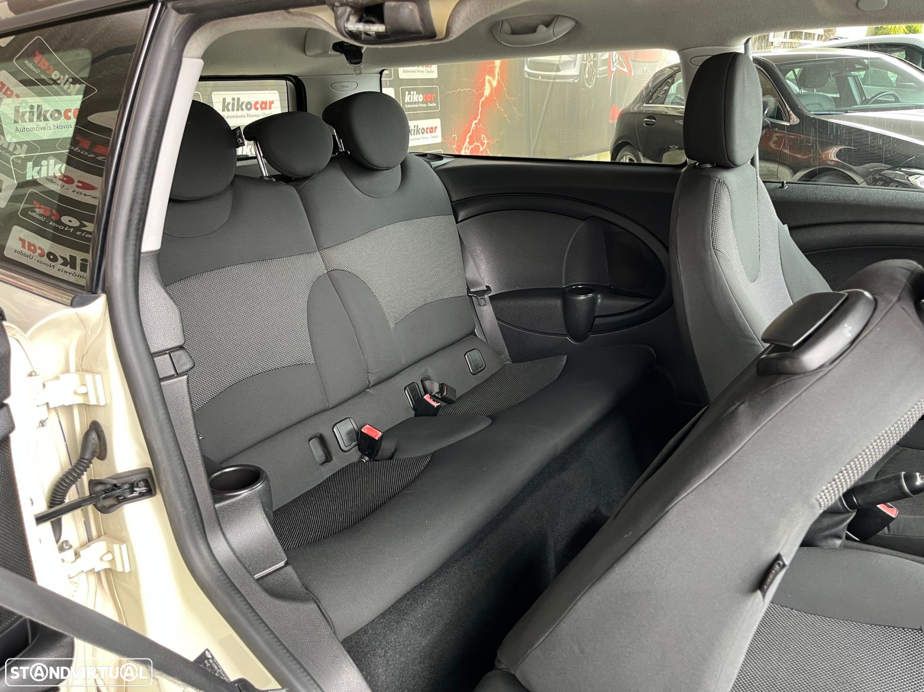 MINI Clubman Cooper D - 32
