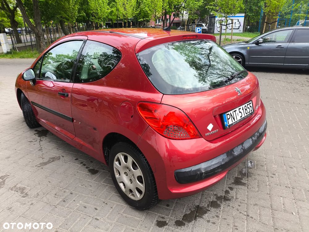 Peugeot 207 1.4 16V Trendy - 3