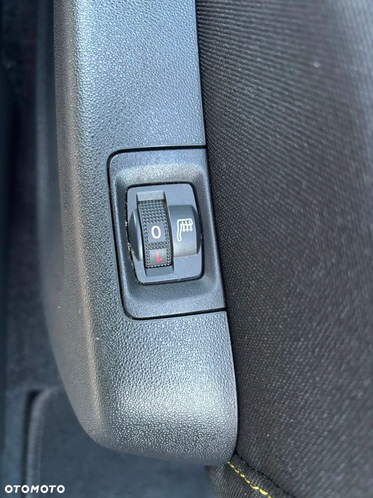 Citroën C3 Pure Tech 82 SHINE - 25