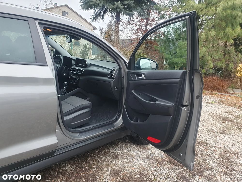 Hyundai Tucson 1.6 GDI BlueDrive Comfort 2WD - 19