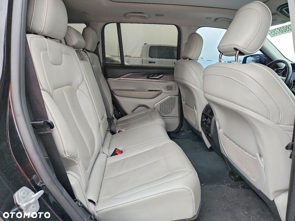 Jeep Grand Cherokee 3.6 V6 Overland - 11