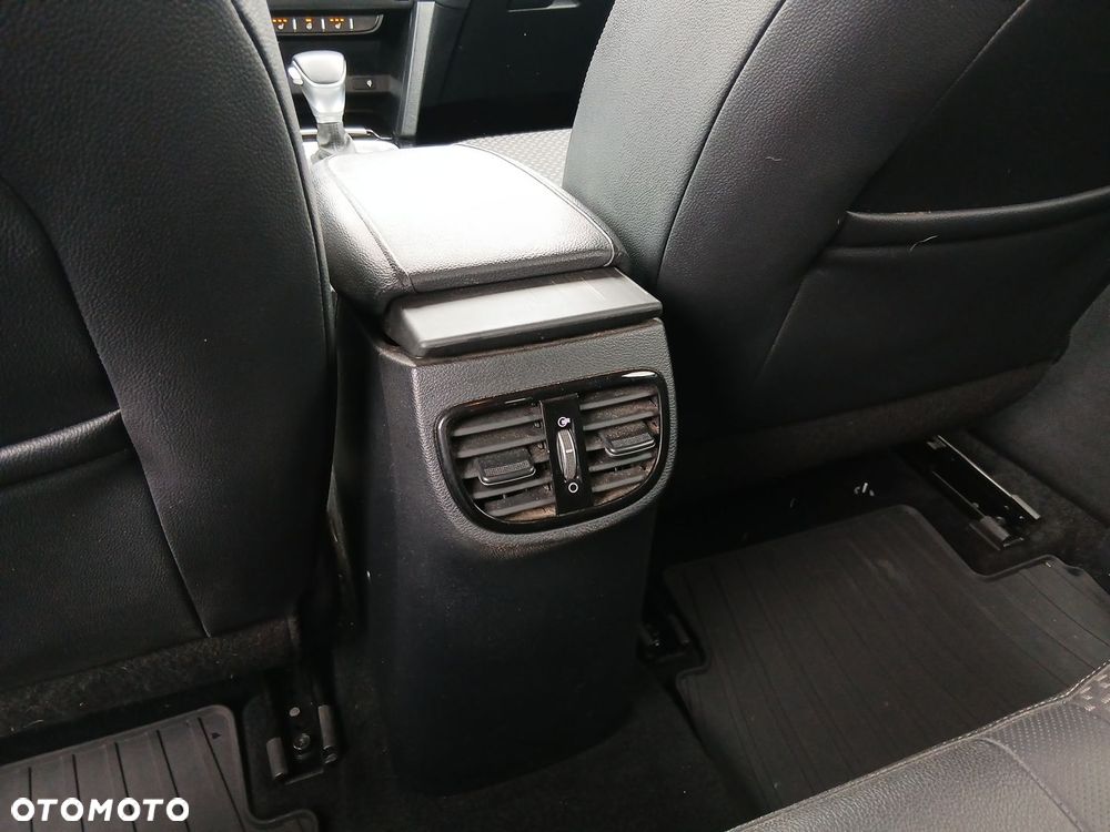 Kia XCeed 1.6 GDI PHEV L Business Line DCT - 33