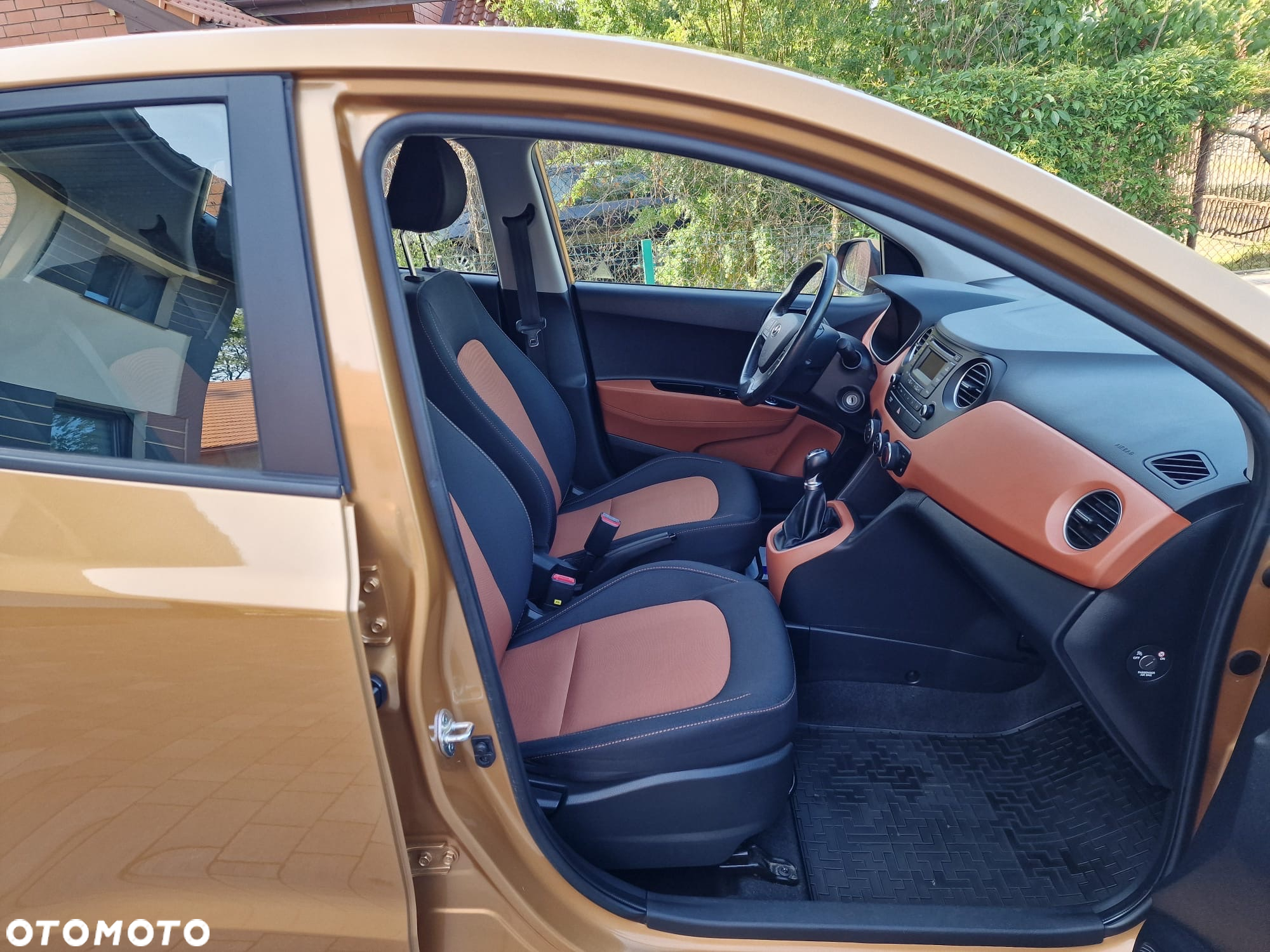Hyundai i10 1.0 Premium - 16