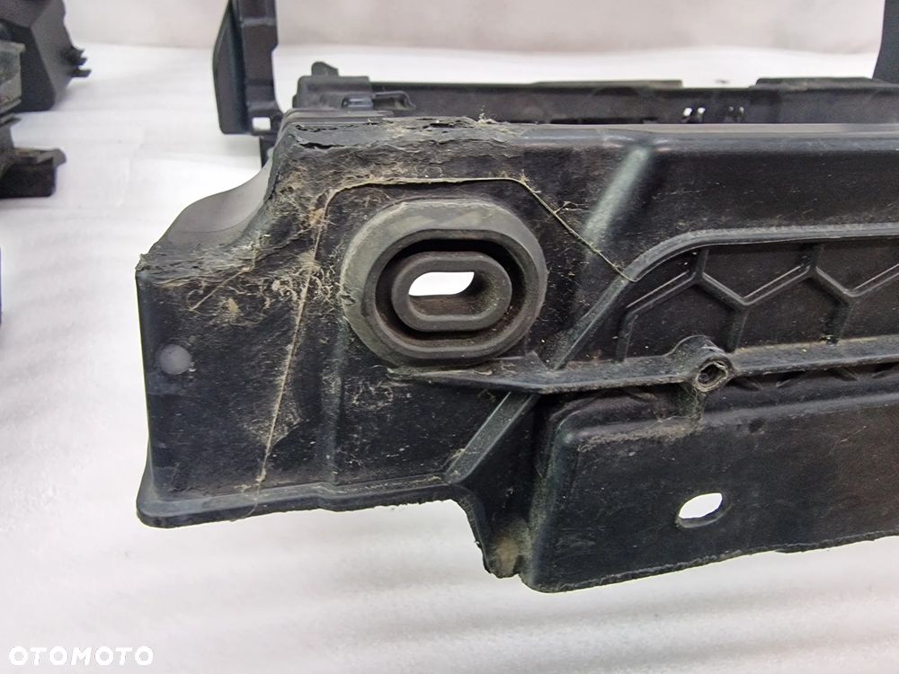 VW GOLF VII 5G0 WZMOCNIENIE CZOŁOWE / PAS PRZEDNI NR 5G0805594 , 5G0805594R / 5G0805588 , 5G0805588R NR AUKCJI WZM445 - 11