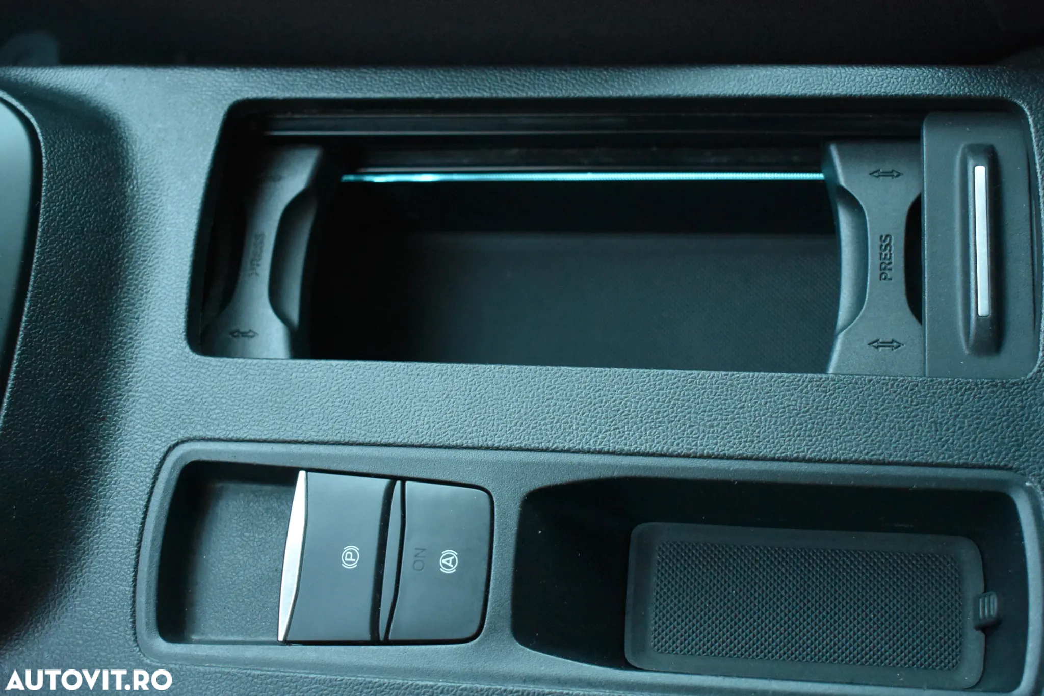 Ford Focus 1.5 EcoBlue Start-Stopp-System TITANIUM - 19