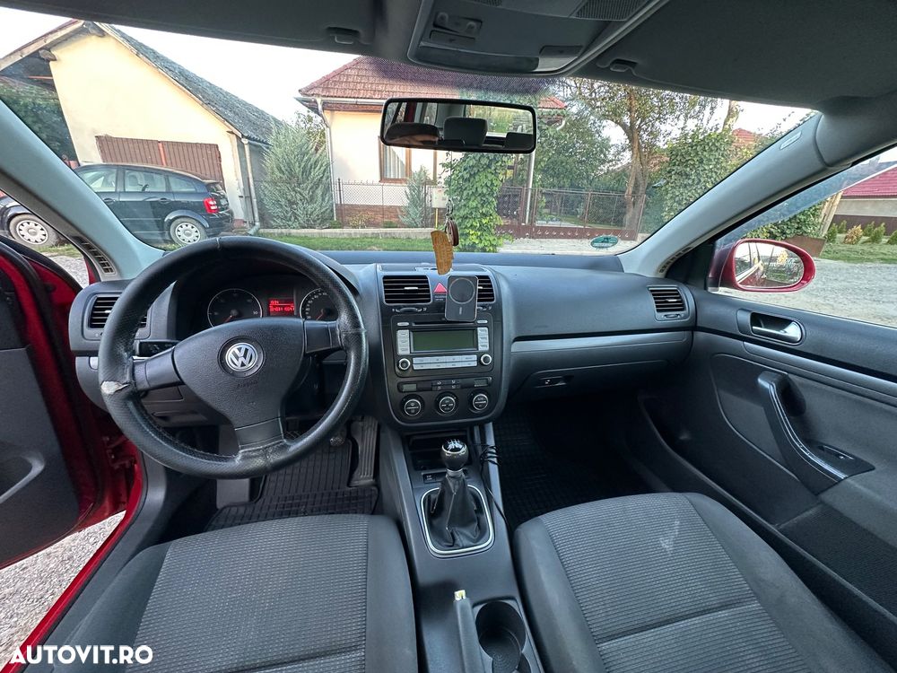 Volkswagen Golf 1.9 TDI Trendline DPF - 6