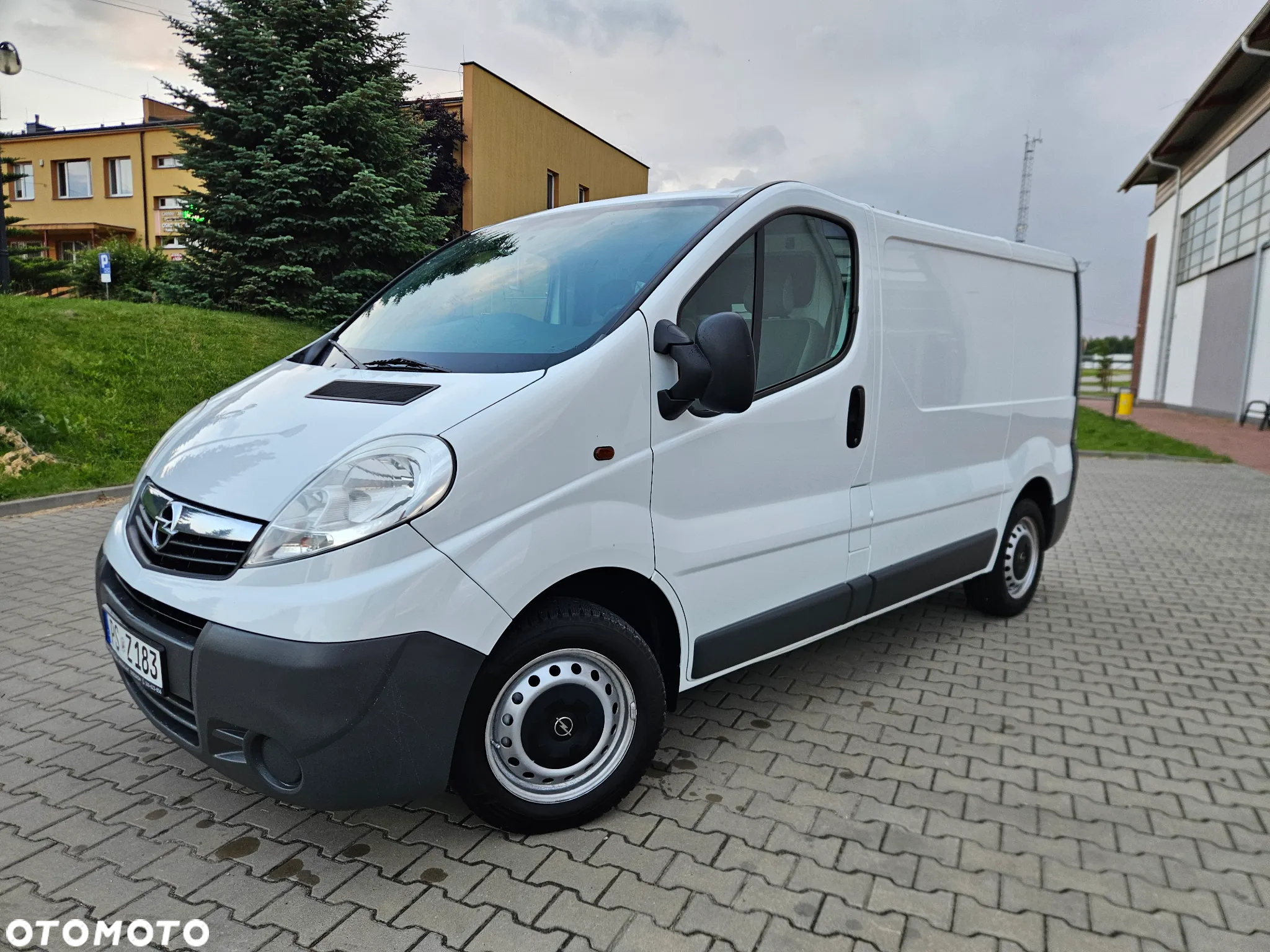 Opel VIVARO - 2