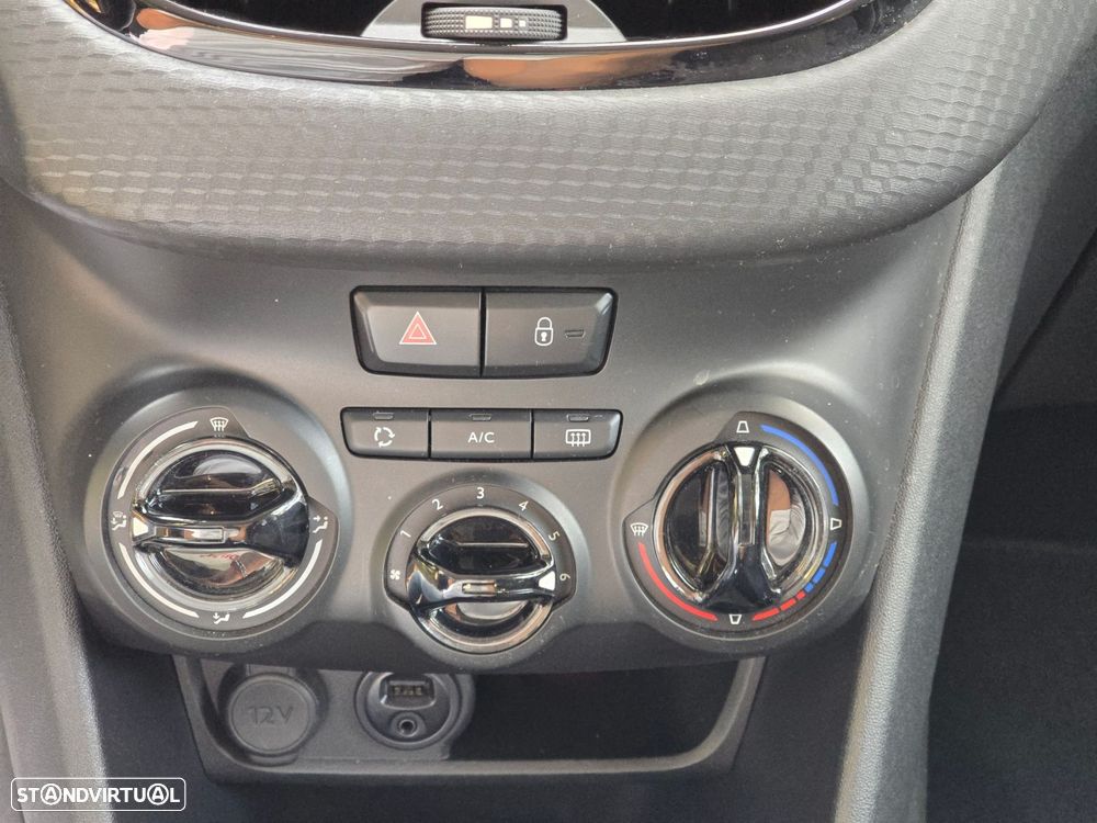 Peugeot 208 1.2 PureTech Active - 14