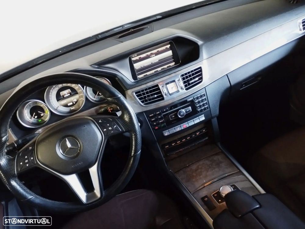 Mercedes-Benz E 300 Bluetec Hybrid Avantgarde - 17