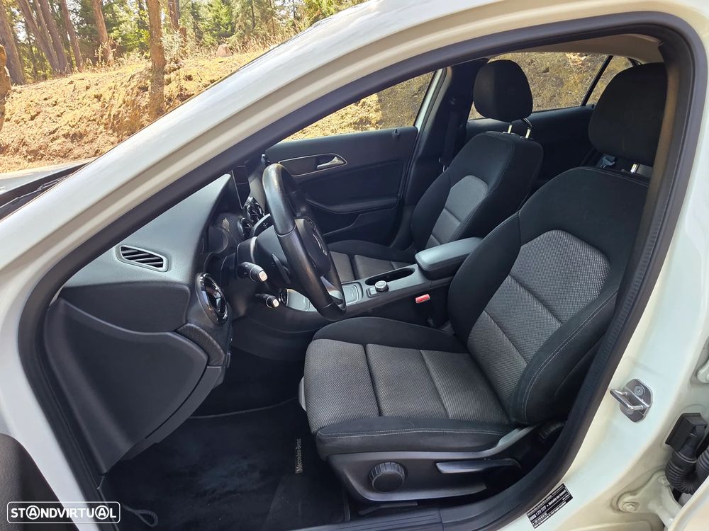 Mercedes-Benz GLA 200 d Urban Aut. - 18