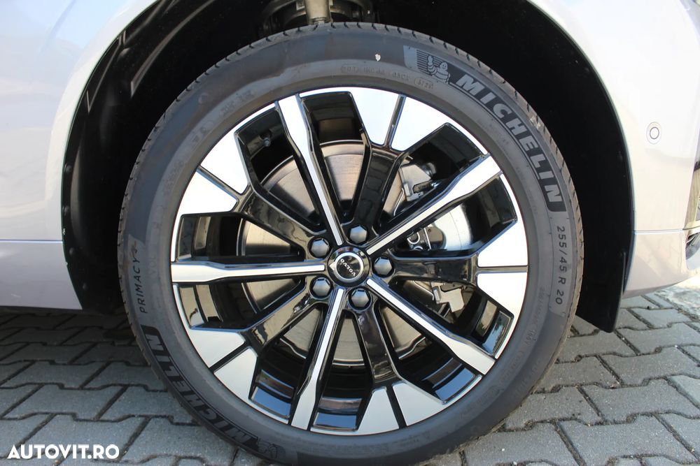 Volvo XC 60 - 36