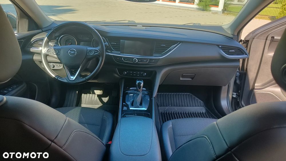 Opel Insignia - 8