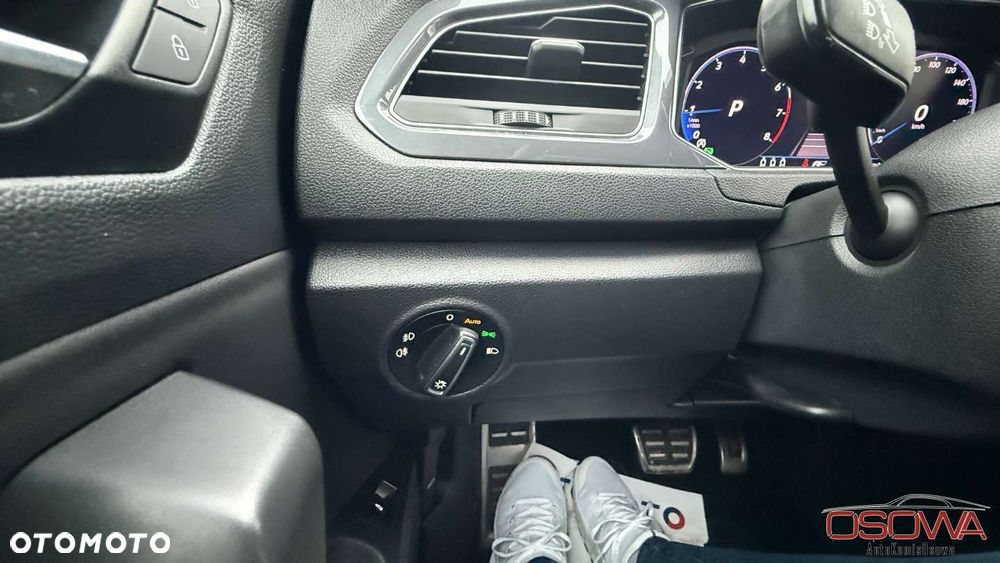 Volkswagen T-Roc - 30