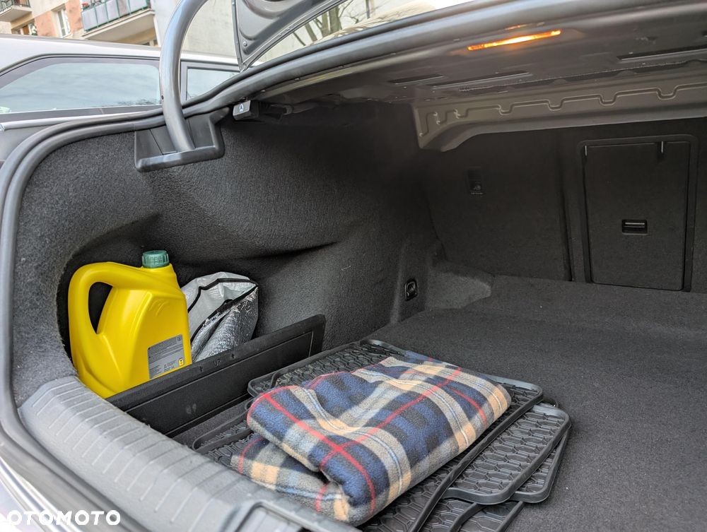 Volkswagen Passat 2.0 TDI EVO Business - 22