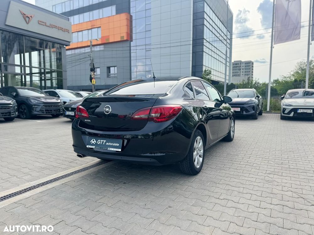 Opel Astra 1.4 Turbo ECOTEC Start/Stop Enjoy - 3