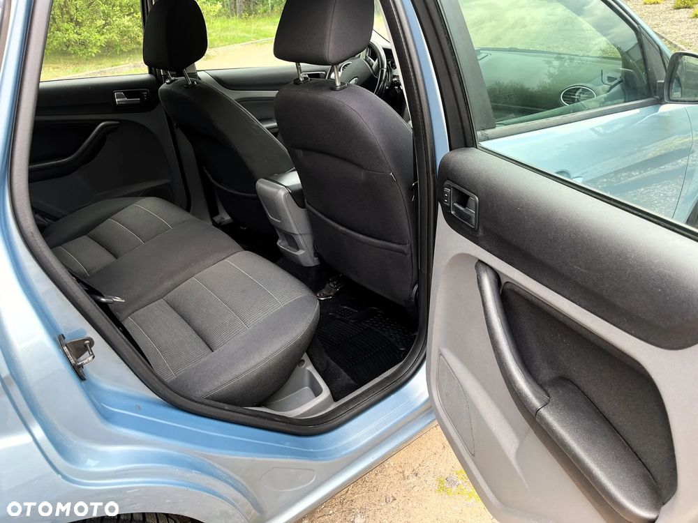 Ford Focus 1.8 Titanium - 10