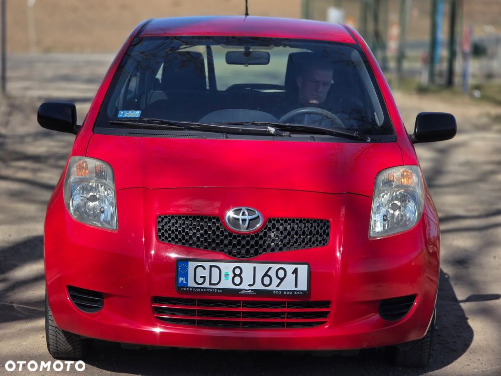Toyota Yaris 1.0 Luna EU5 - 6