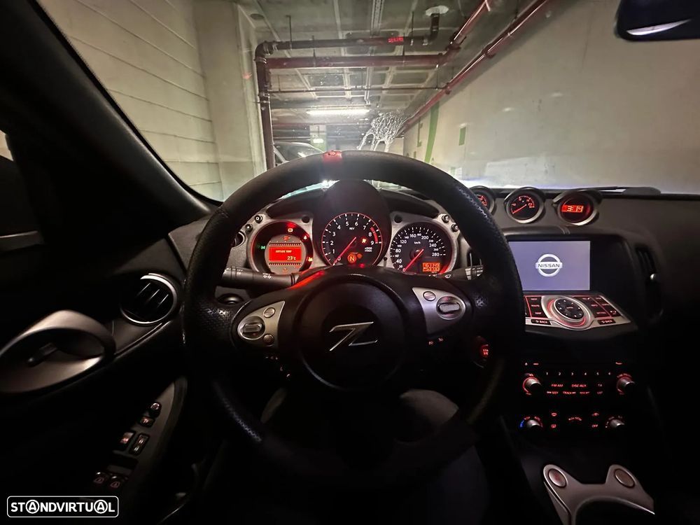 Nissan 370 Z Pack NAV+JA19 - 12