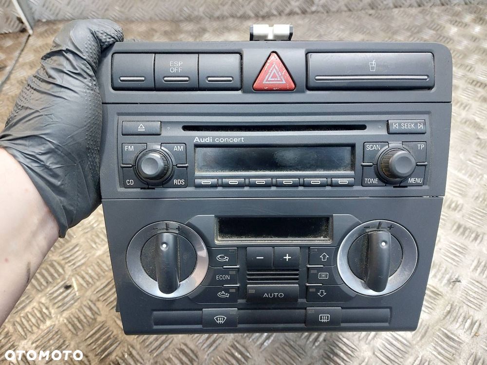 RADIO ODTWARZACZ + PANEL NAWIEWU + RAMKA + CUPHOLDER AUDI A3 8P - 2
