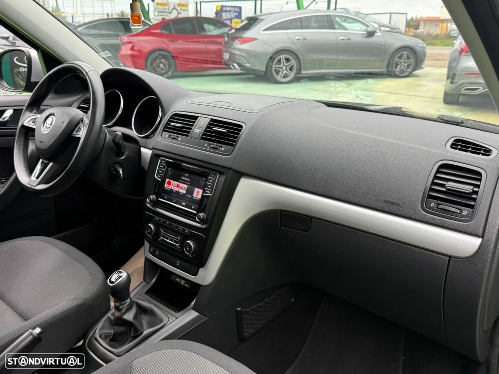 Skoda Yeti 2.0 TDI Style - 33