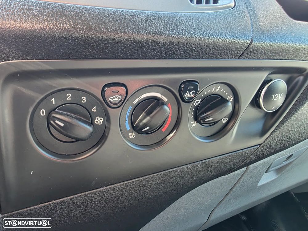 Ford Transit Custom 2.2 TDCI 270 L1 - 19