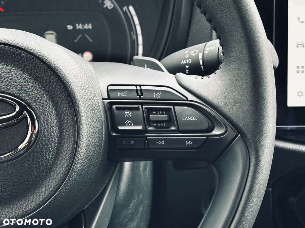 Toyota Aygo X 1.0 VVT-i JBL CVT - 21