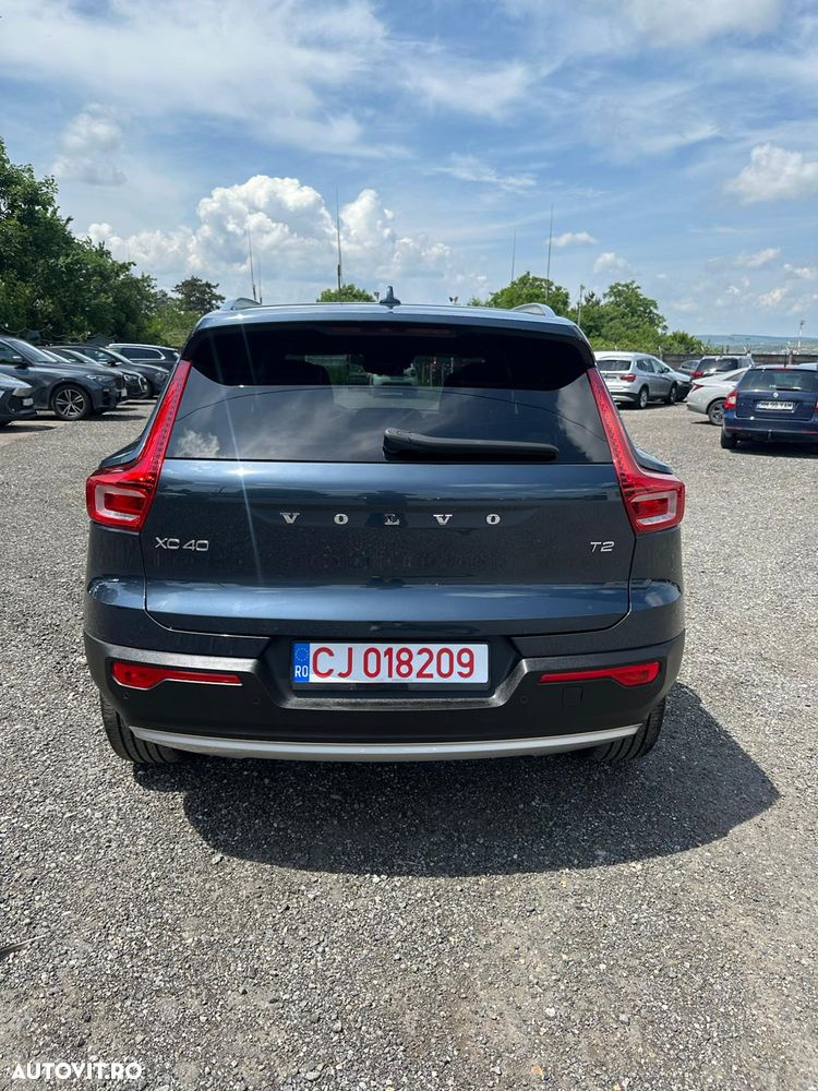Volvo XC 40 T2 AT8 Momentum - 6