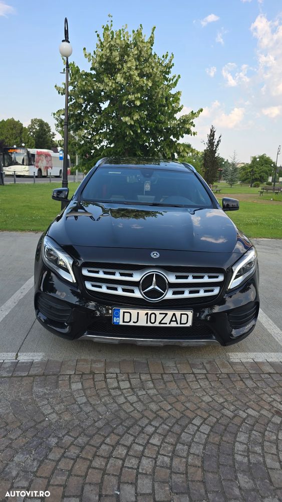 Mercedes-Benz GLA - 9