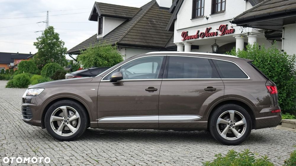 Audi Q7 - 11