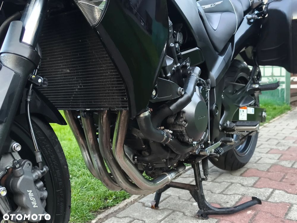 Honda CBF - 34