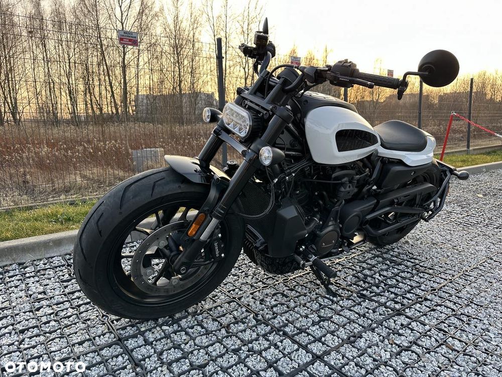 Harley-Davidson Sportster - 13