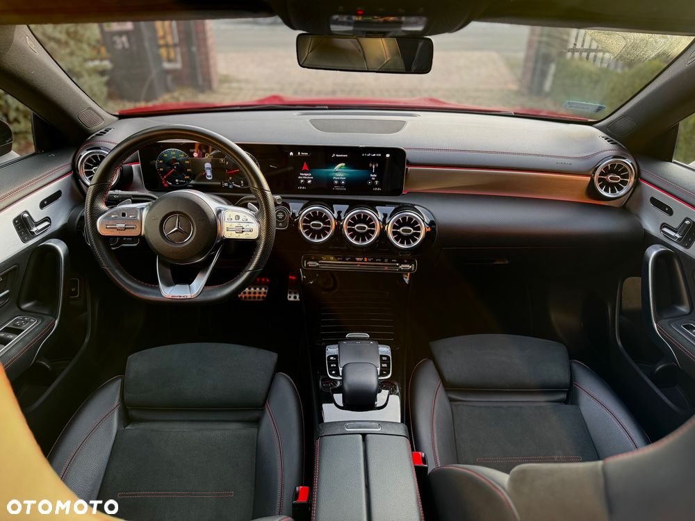 Mercedes-Benz CLA 200 AMG Line 7G-DCT - 23