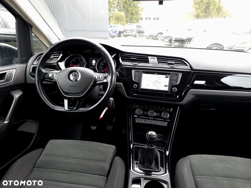 Volkswagen Touran 2.0 TDI BMT Highline - 5
