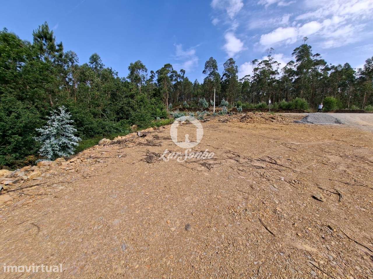Terreno industrial 1.380 m² em Ribeirão, Vila Nova de Famalicão - Grande imagem: 2/8
