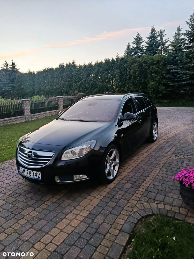 Opel Insignia - 1