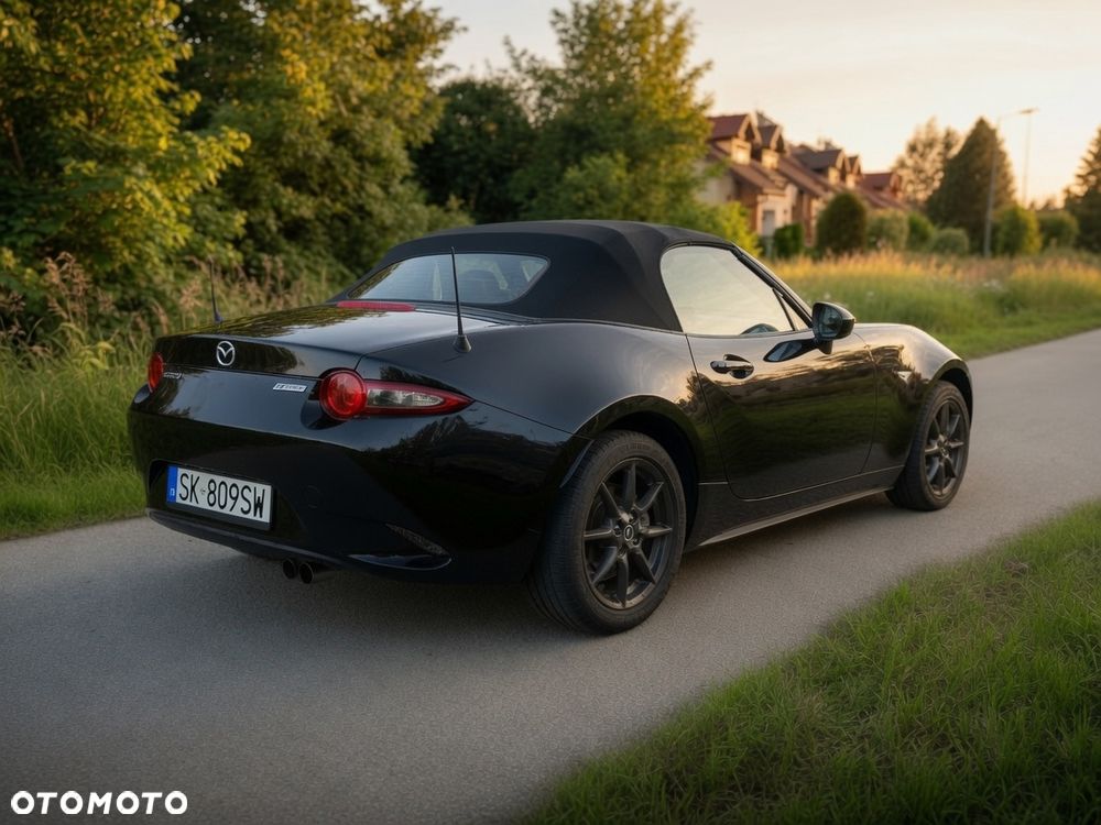 Mazda MX-5 SKYACTIV-G 131 Sports-Line - 3