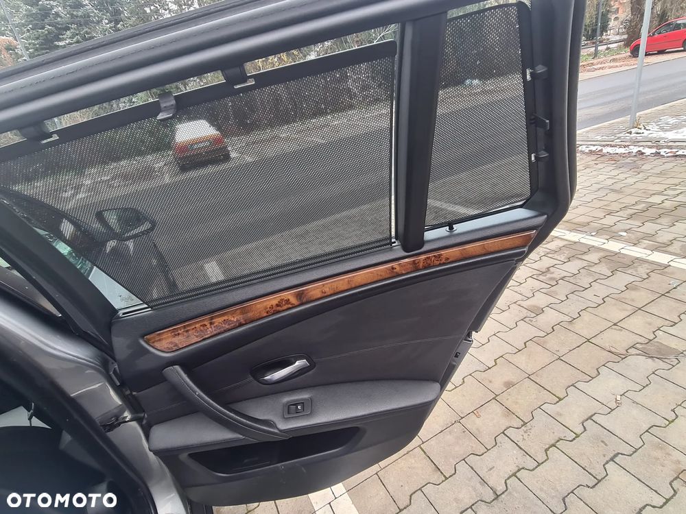 BMW Seria 5 525d xDrive Edition Sport - 18